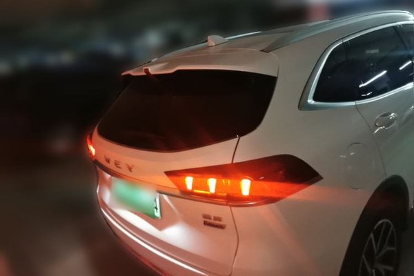 Wey Latte DHT-PHEV 2022, 51000 км, за 14930 USD