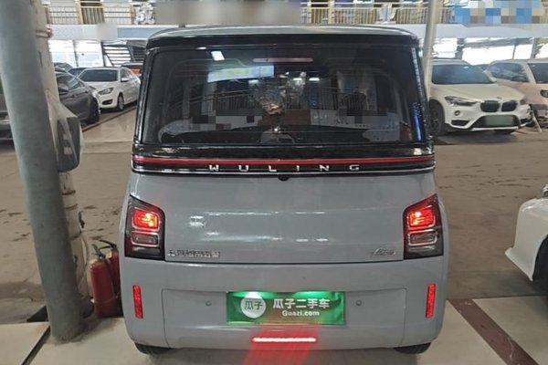 Wuling Air ev 2023, 22200 км, за 7746 USD