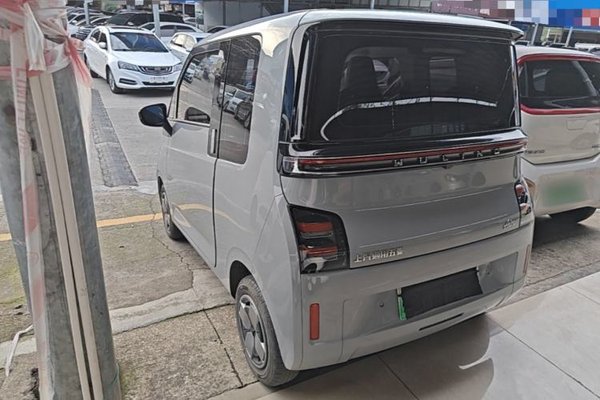 Wuling Air ev 2023, 24600 км, за 8790 USD