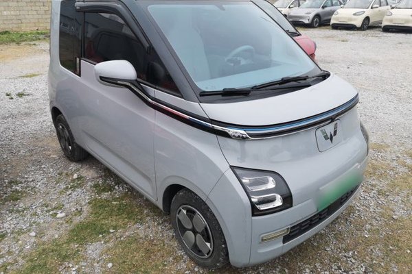 Wuling Air ev 2023, 31100 км, за 8261 USD