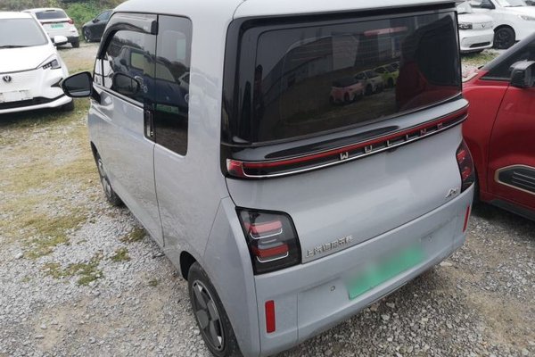 Wuling Air ev 2023, 31100 км, за 8261 USD