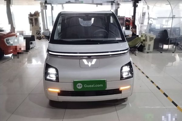 Wuling Air ev 2023, 17100 км, за 8327 USD