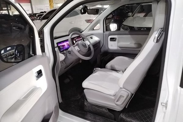 Wuling Air ev 2023, 17100 км, за 8327 USD - фото 18