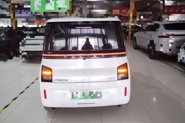 Wuling Air ev 2023, 17100 км, за 8327 USD