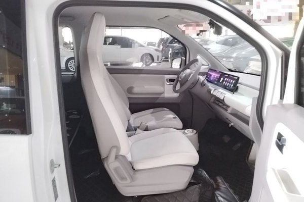 Wuling Air ev 2023, 17100 км, за 8327 USD - фото 23