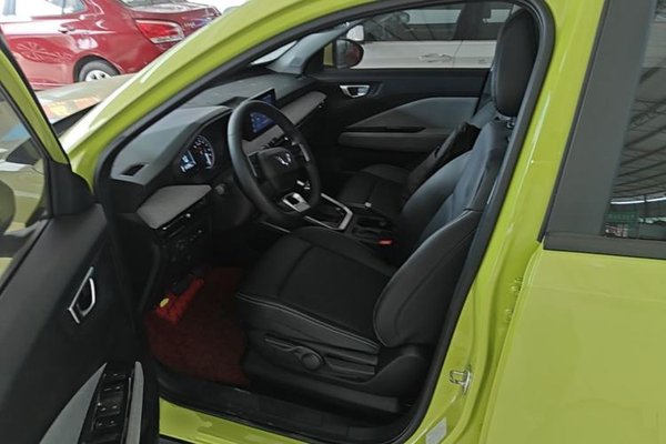 Wuling Alvez 2022, 33200 км, за 7955 USD - фото 18