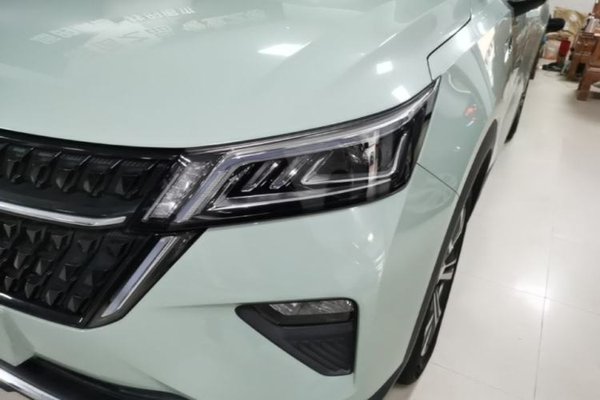 Wuling Asta 2021, 17700 км, за 8940 USD - фото 9