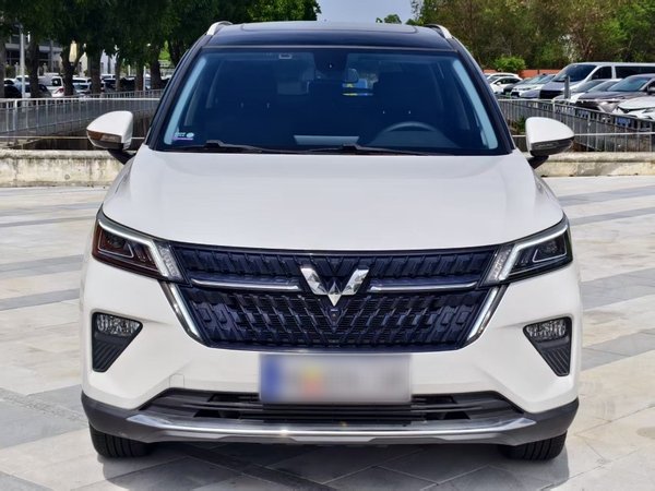 Wuling Asta 2021, 6600 км, за 9477 USD