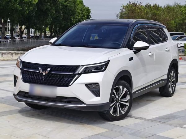 Wuling Asta 2021, 6600 км, за 9477 USD