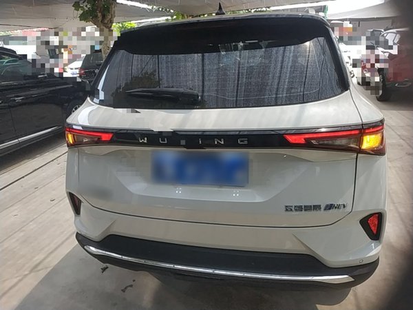 Wuling Asta 2022, 50300 км, за 9063 USD