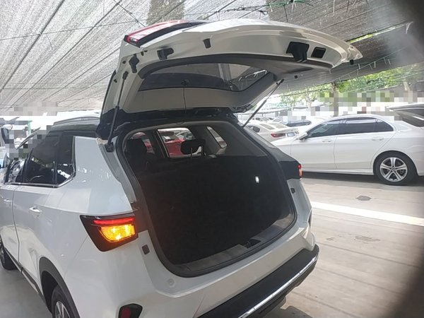 Wuling Asta 2022, 50300 км, за 9063 USD - фото 27