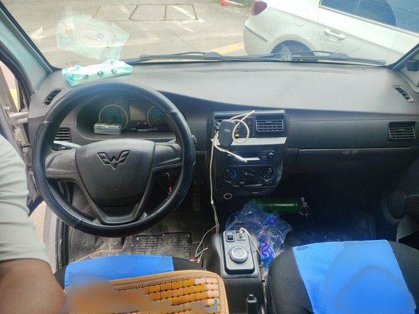 Wuling EV50 2021, 152800 км, за 6650 USD - фото 15