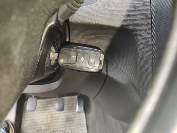 Wuling Hongguang 2010, 31800 км, за 2629 USD - фото 9