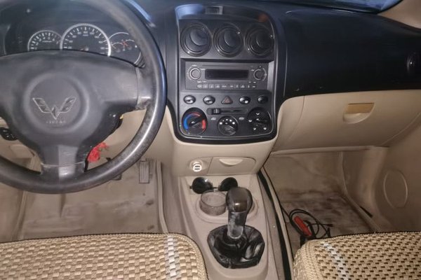 Wuling Hongguang 2013, 73100 км, за 2568 USD - фото 10