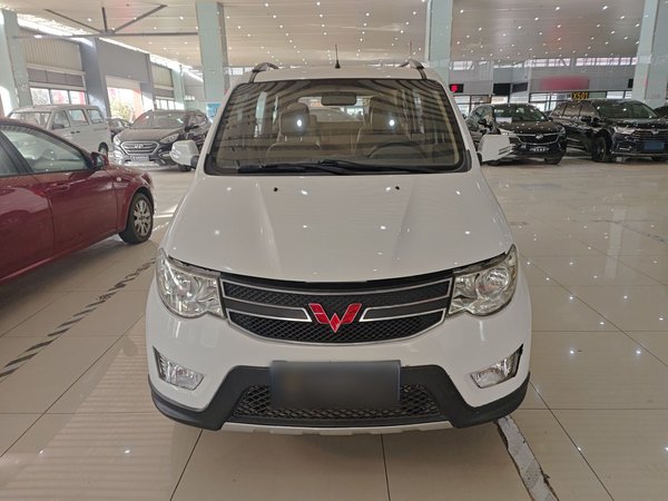 Wuling Hongguang 2014 1.2L S Comfort Model China IV, 2014 года