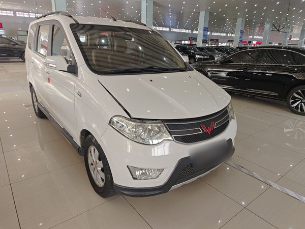Wuling Hongguang 2014, 80700 км, за 3696 USD