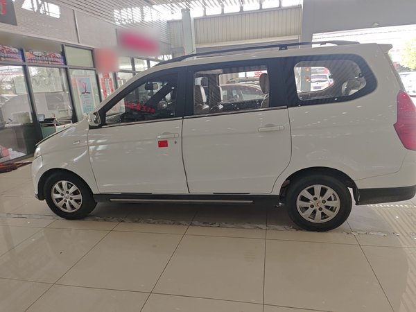 Wuling Hongguang 2014, 80700 км, за 3696 USD