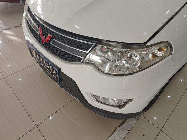 Wuling Hongguang 2014 1.2L S Comfort Model China IV, 2014 года
