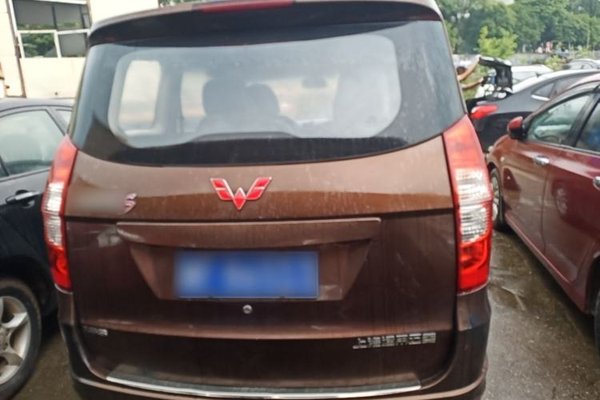 Wuling Hongguang 2014, 114300 км, за 4412 USD