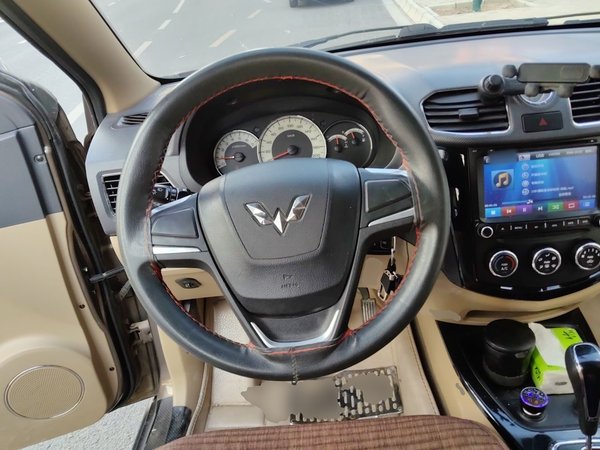 Wuling Hongguang 2014, 56400 км, за 3528 USD - фото 11