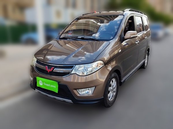 Wuling Hongguang · 2014 год