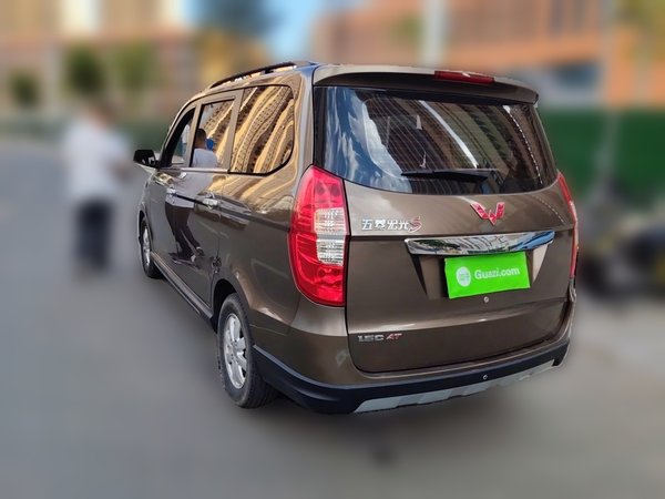 Wuling Hongguang 2014, 56400 км, за 3528 USD