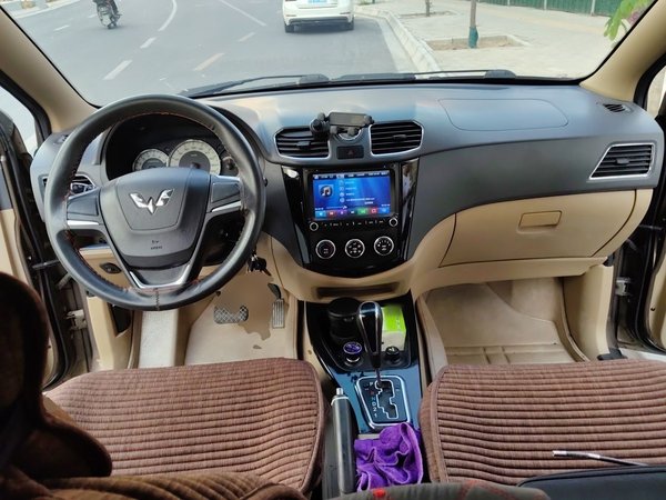 Wuling Hongguang 2014, 56400 км, за 3528 USD - фото 10