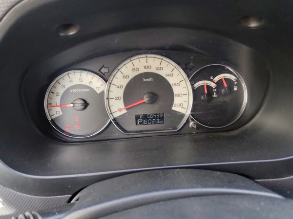 Wuling Hongguang 2014, 56400 км, за 3528 USD - фото 12