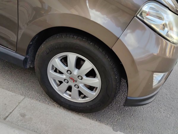 Wuling Hongguang 2014, 56400 км, за 3528 USD - фото 8