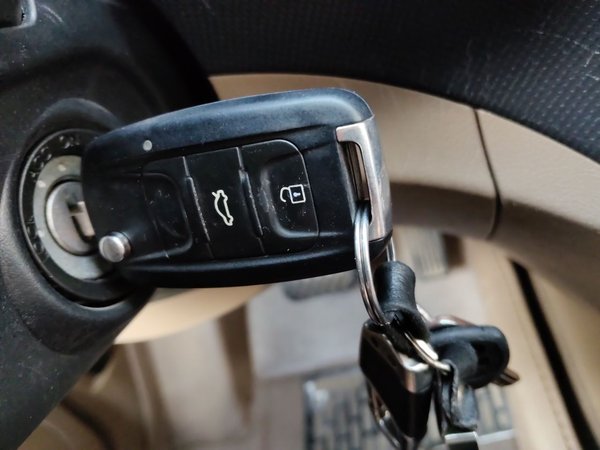 Wuling Hongguang 2014, 56400 км, за 3528 USD - фото 9