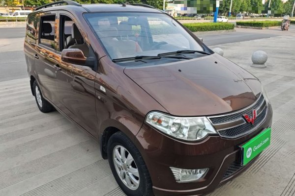 Wuling Hongguang 2014, 64300 км, за 4447 USD