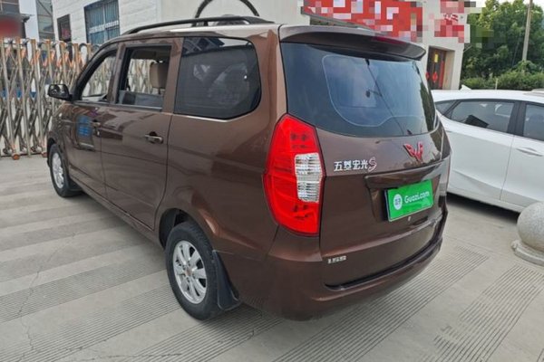 Wuling Hongguang 2014, 64300 км, за 4447 USD