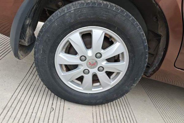 Wuling Hongguang 2014, 64300 км, за 4447 USD - фото 11