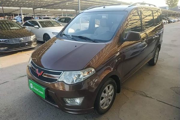 Wuling Hongguang · 2014 год
