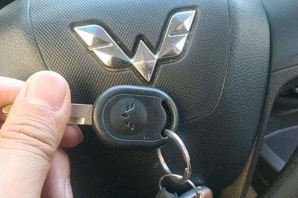 Wuling Hongguang 2014, 95900 км, за 4584 USD - фото 12