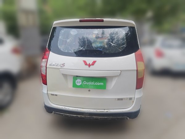 Wuling Hongguang 2014, 58900 км, за 2536 USD