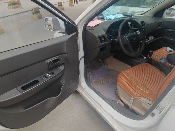 Wuling Hongguang 2014, 58900 км, за 2536 USD - фото 17