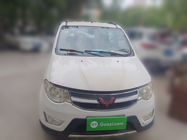 Wuling Hongguang 2014, 58900 км, за 2536 USD