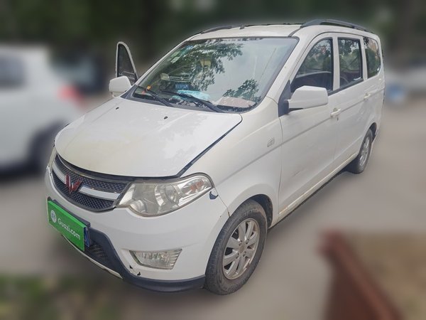 Wuling Hongguang · 2014 год