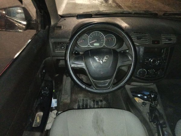 Wuling Hongguang 2015, 138400 км, за 2623 USD - фото 11