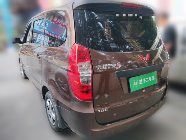 Wuling Hongguang 2015, 57000 км, за 3292 USD