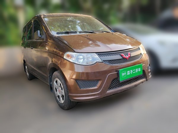 Wuling Hongguang 2015, 57000 км, за 3292 USD