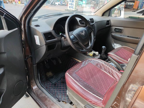 Wuling Hongguang 2015, 57000 км, за 3292 USD - фото 17