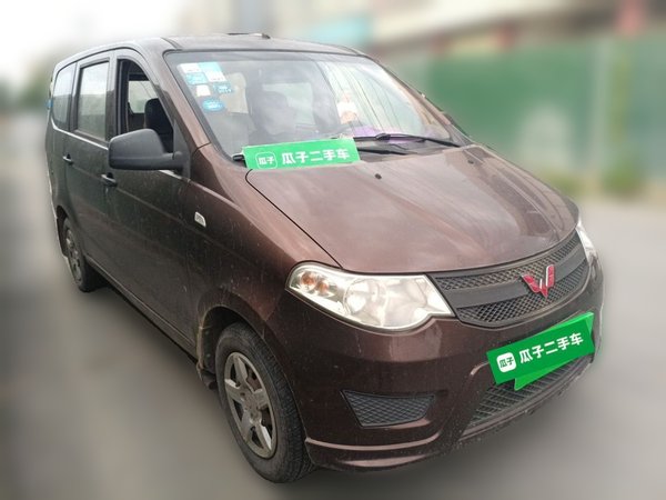 Wuling Hongguang 2015, 77500 км, за 2578 USD