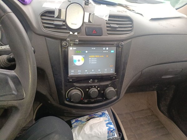 Wuling Hongguang 2015, 77500 км, за 2578 USD - фото 14