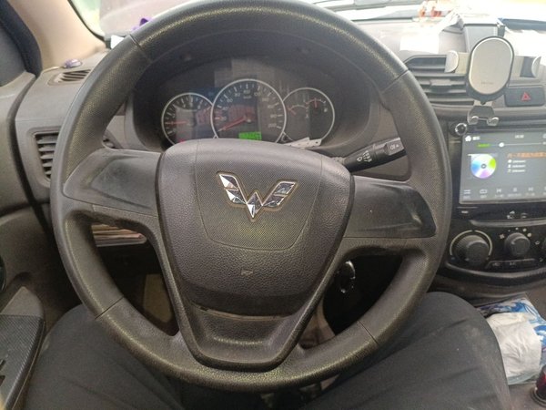 Wuling Hongguang 2015, 77500 км, за 2578 USD - фото 11
