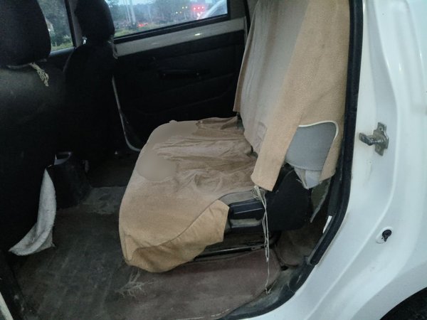 Wuling Hongguang 2015, 74300 км, за 3293 USD - фото 18
