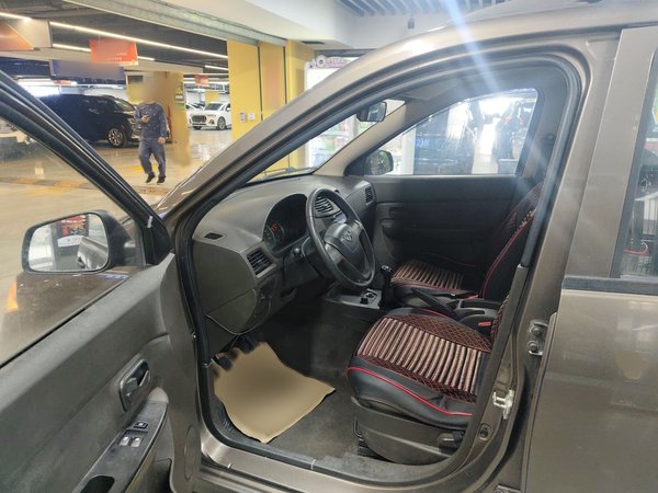 Wuling Hongguang 2015, 109100 км, за 3818 USD - фото 19