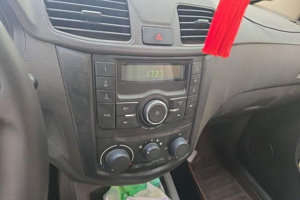 Wuling Hongguang 2015, 52900 км, за 3332 USD - фото 14