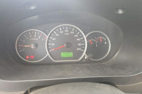 Wuling Hongguang 2015, 52900 км, за 3332 USD - фото 12
